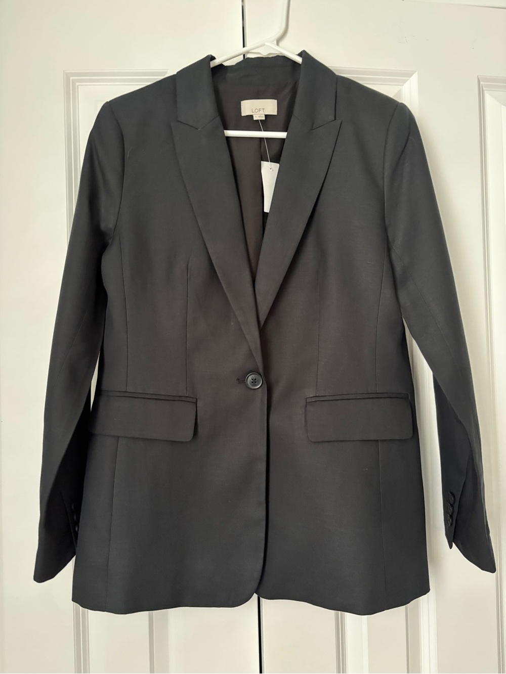 BLACK LOFT LINEN BLEND BLAZER - NWT